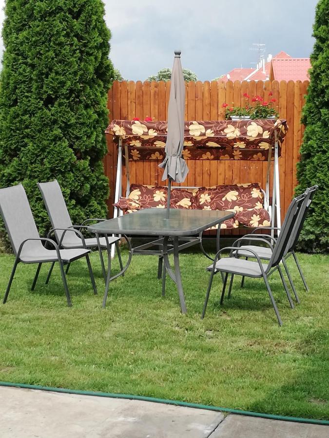 Csilla Apartman Makó Exteriör bild