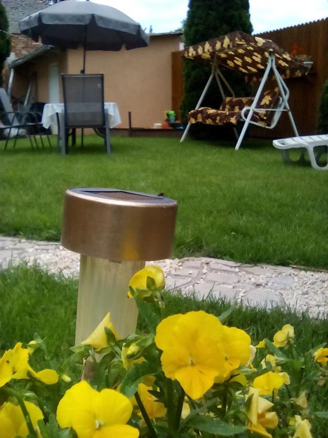 Csilla Apartman Makó Exteriör bild