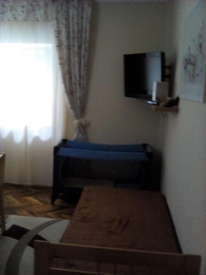 Csilla Apartman Makó Exteriör bild