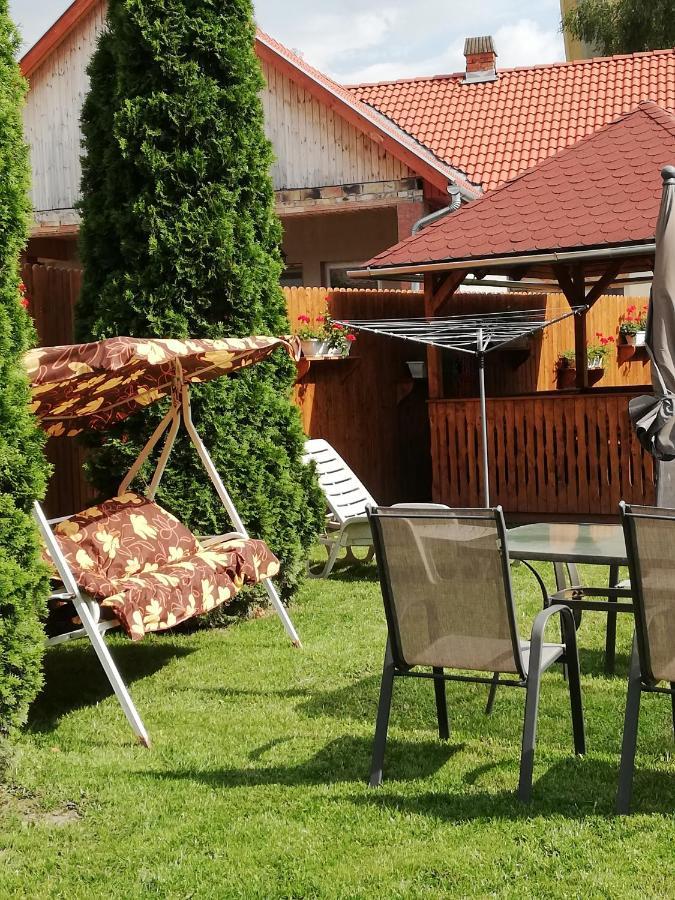 Csilla Apartman Makó Exteriör bild